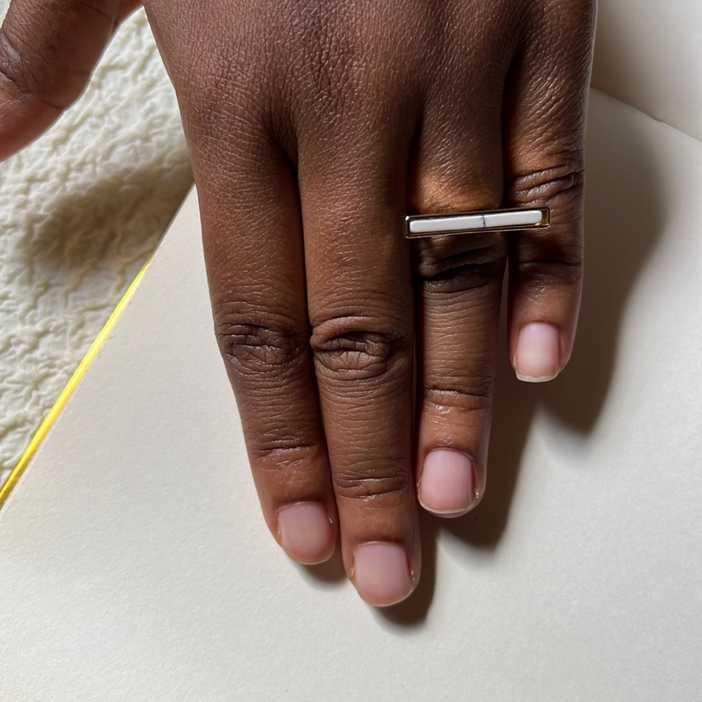 Gold Ring with White Marble Detail Size 8